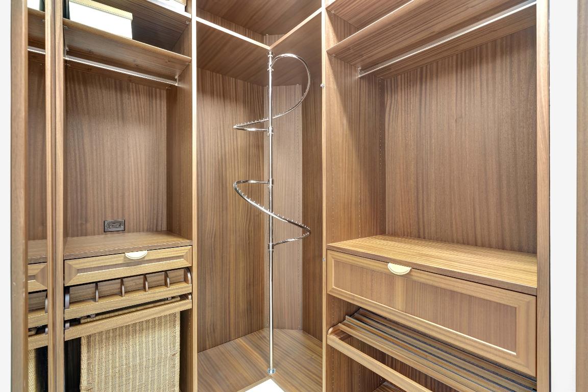 HARBOUR ISLES - Residential