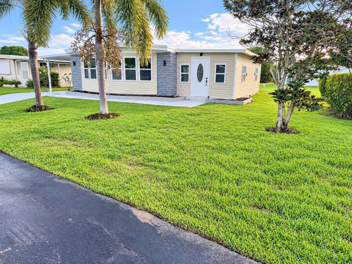 8572 Crown Drive