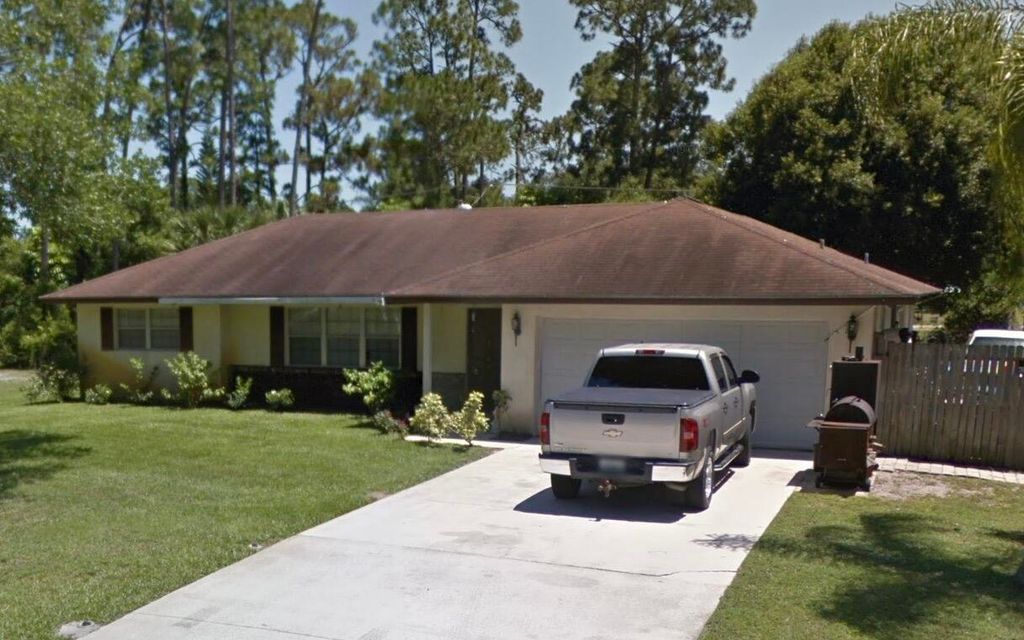 Photo of 7105 Kenwood Road, Fort Pierce, FL 34951 (MLS # R10800856)