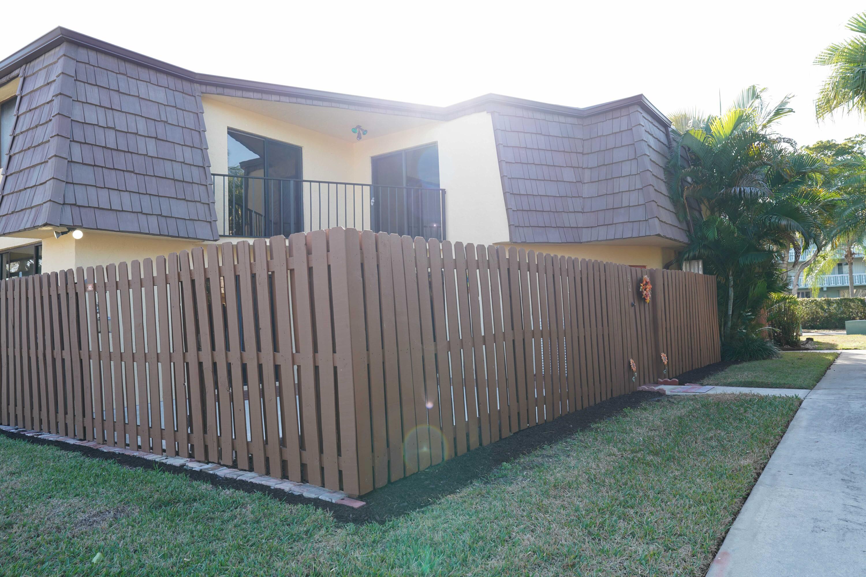 SPRINGDALE HOMES - Residential