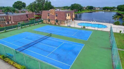 SPRINGDALE HOMES - Residential