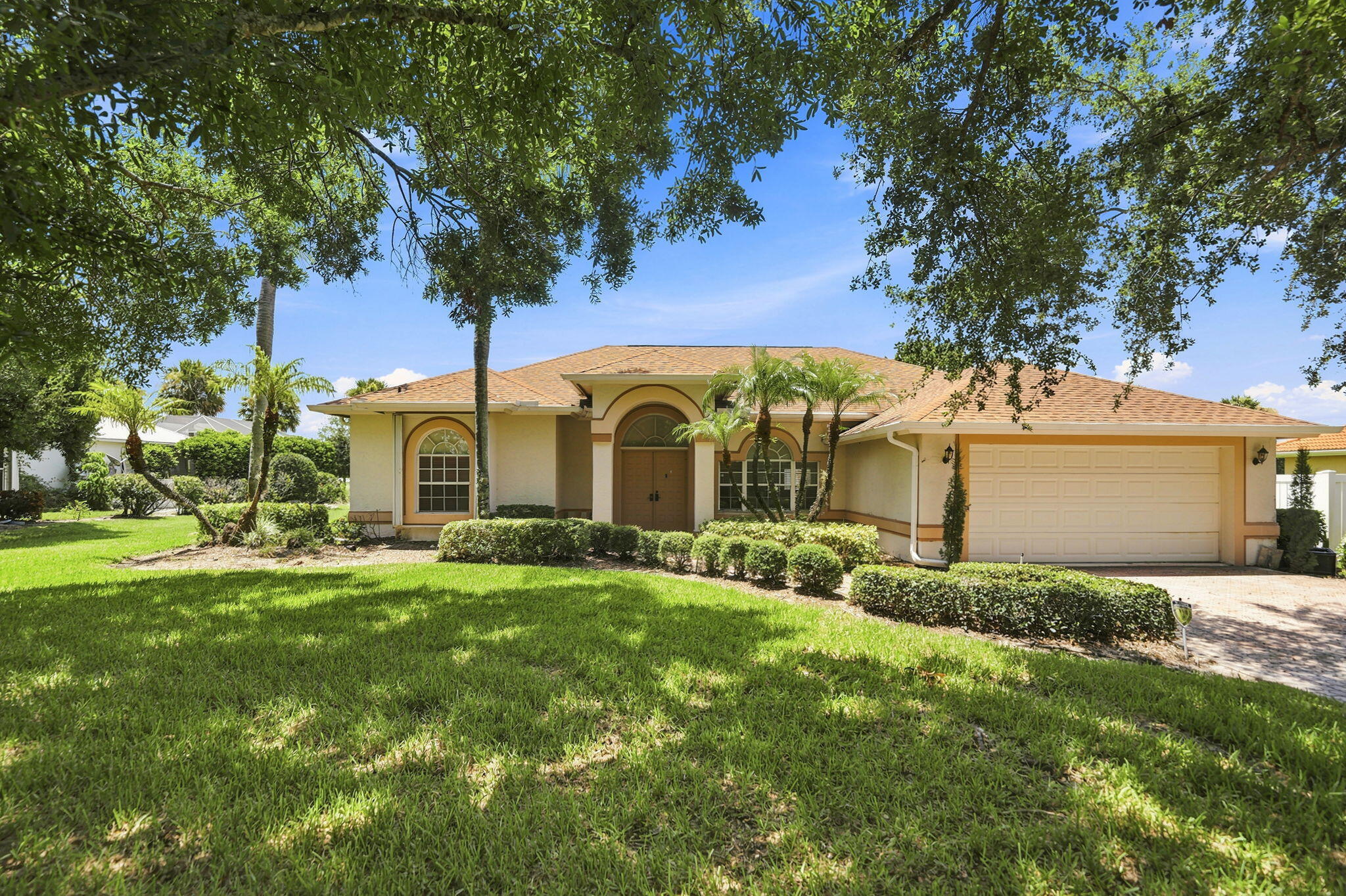 2624 SW River Shore Drive
