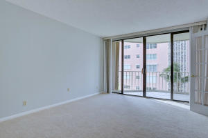 TRAFALGAR OF HIGHLAND BEA - Residential Lease