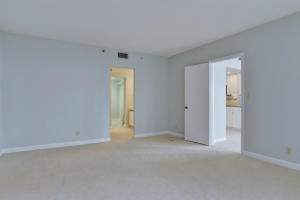 TRAFALGAR OF HIGHLAND BEA - Residential Lease