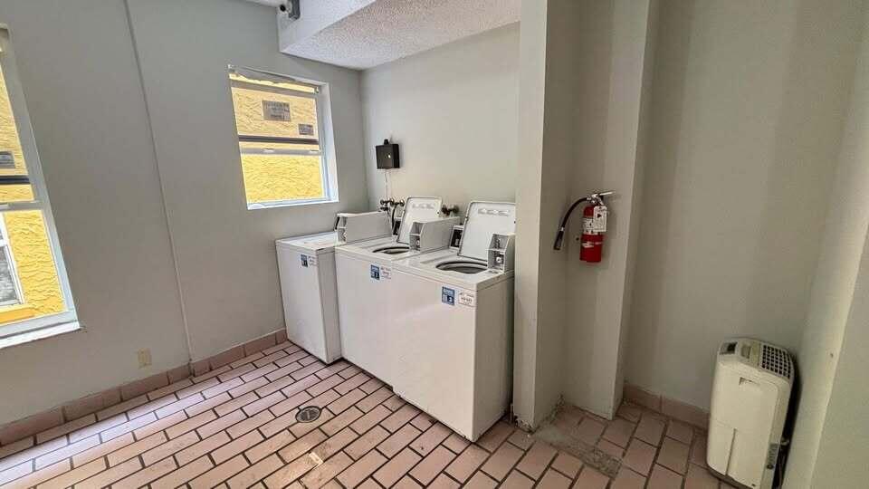 Windsor Plaza - Residential Lease