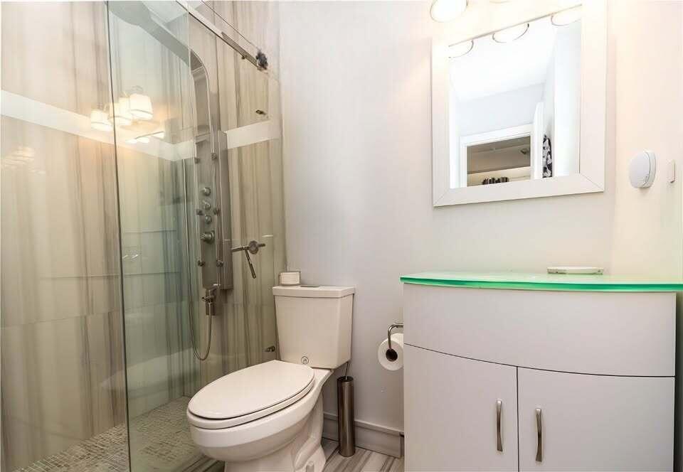 Windsor Plaza - Residential Lease