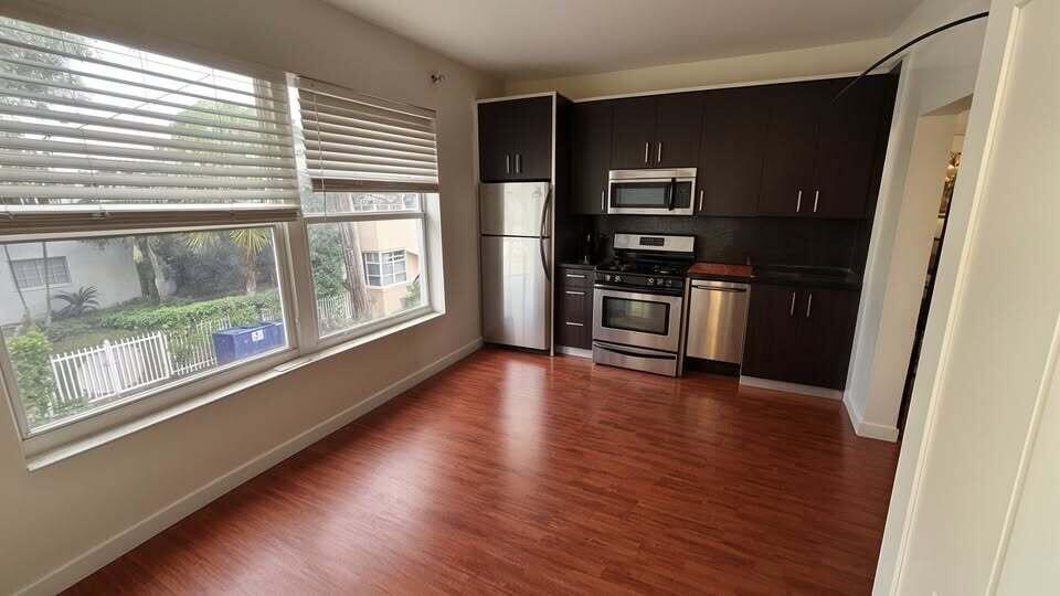 Windsor Plaza - Residential Lease