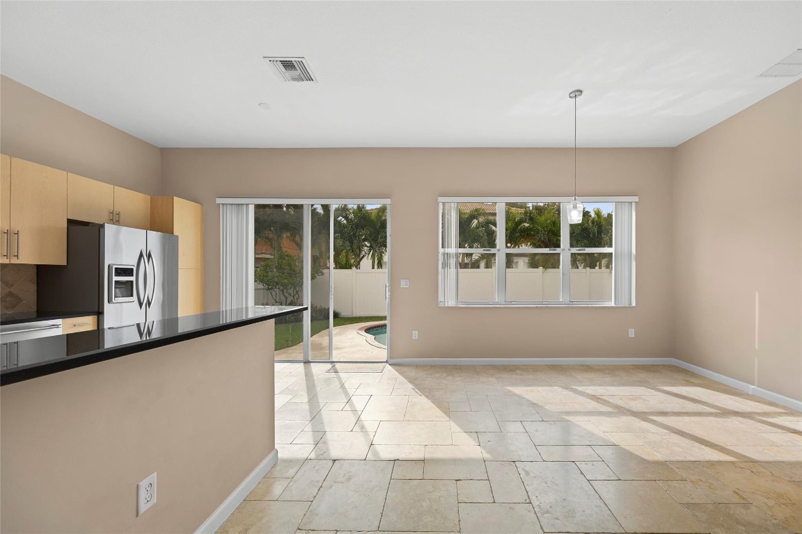 Riviera Isles II 170-53 B - Residential