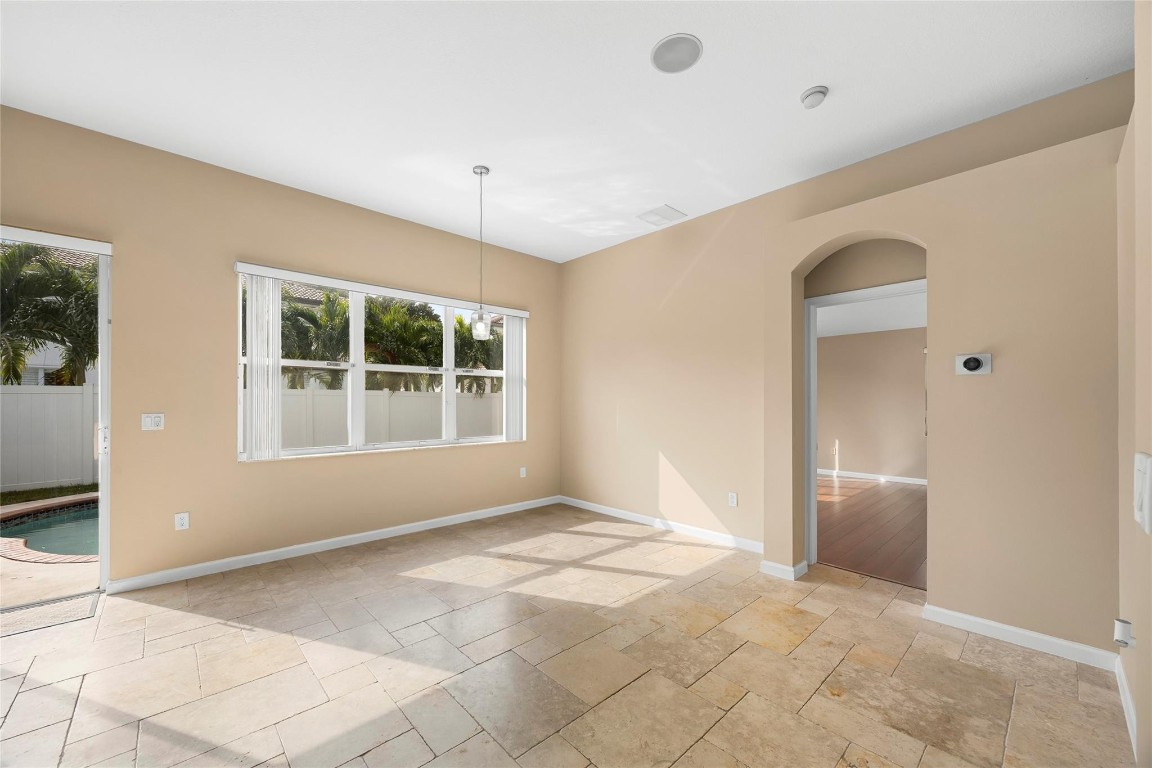 Riviera Isles II 170-53 B - Residential