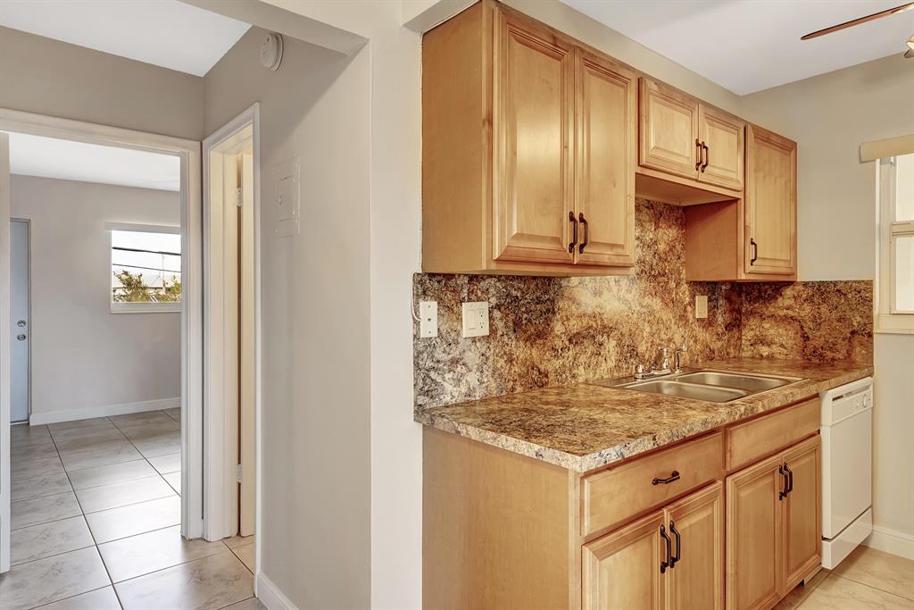 VENETIAN ISLES 2ND SEC - Residential Lease