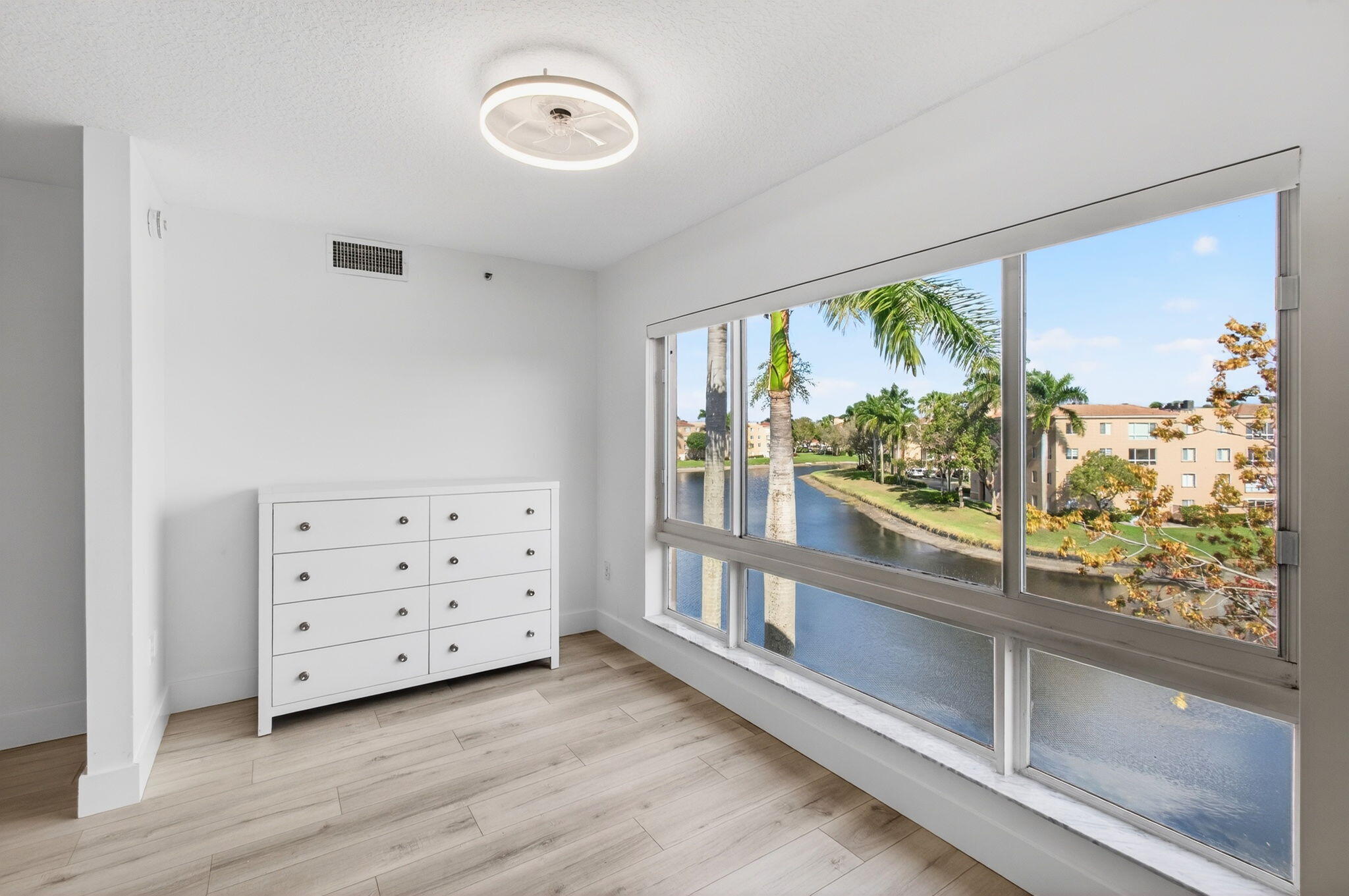 Coral Lakes - Residential