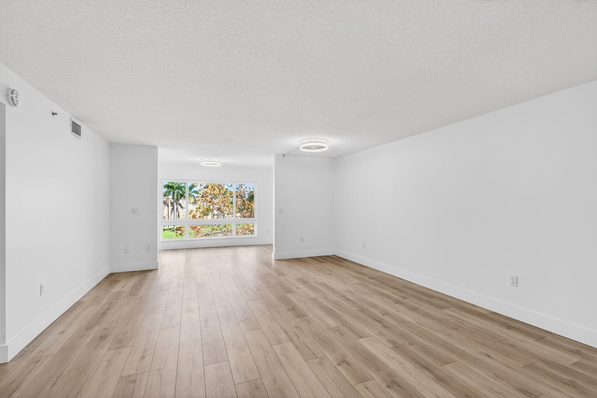 Coral Lakes - Residential