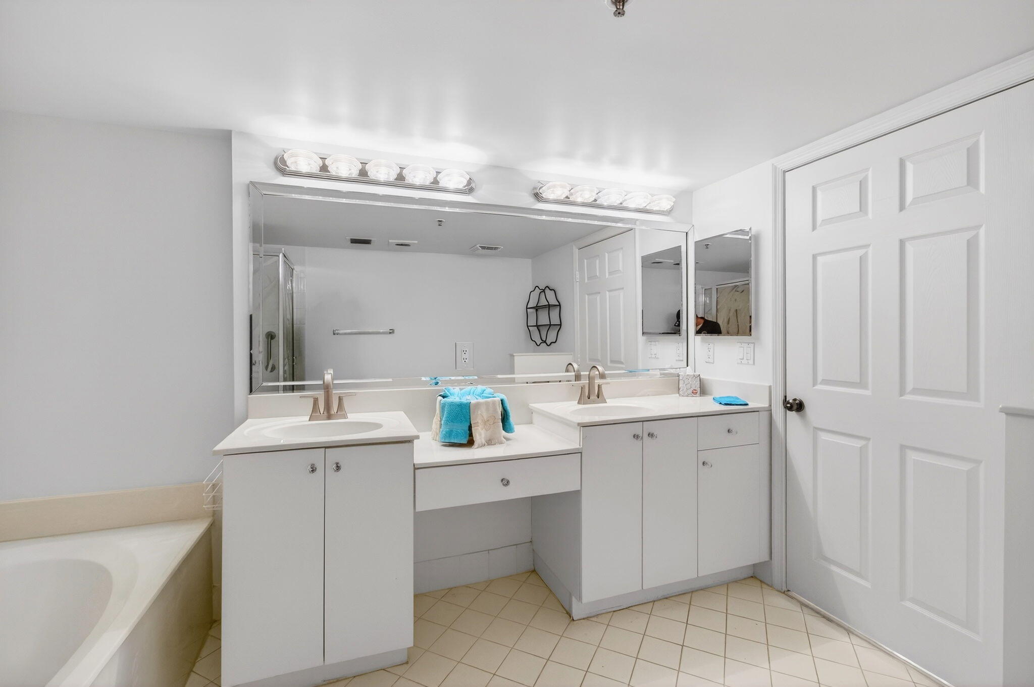 Coral Lakes - Residential