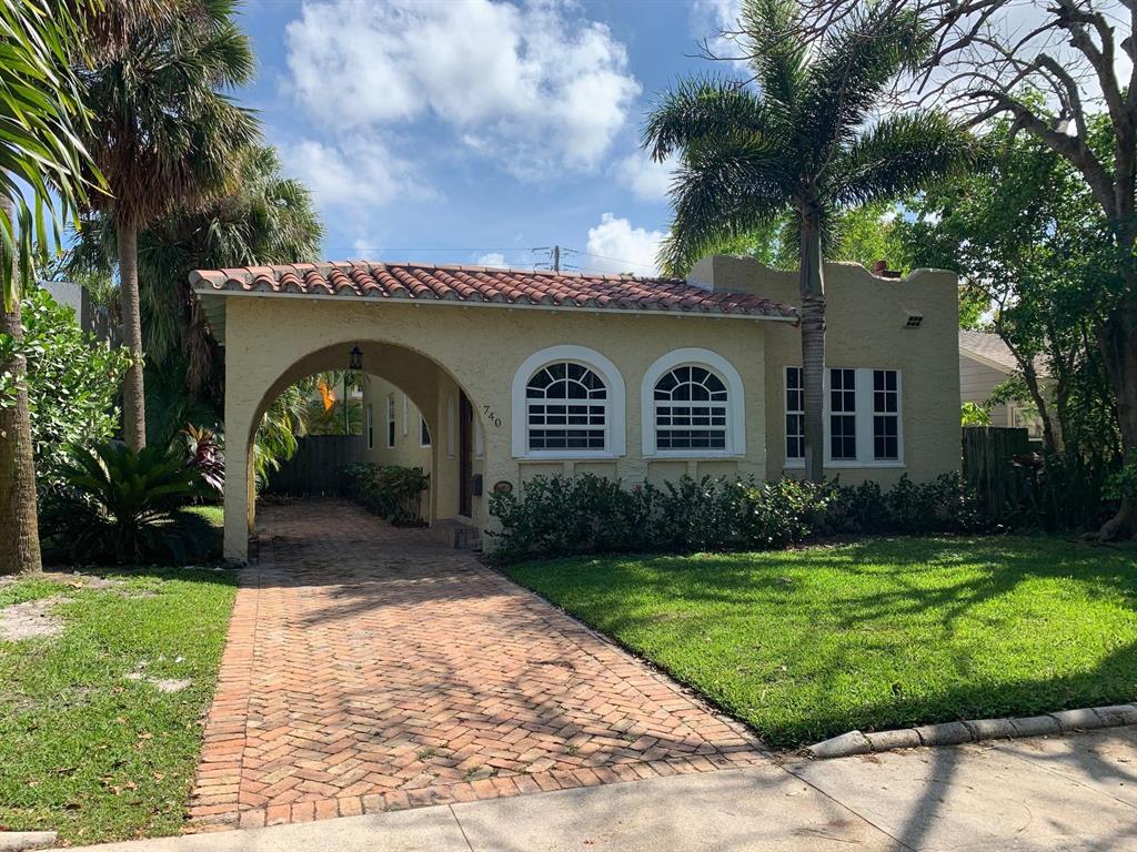 This stunning 1926 Spanish Charmer, is the main house on the property and is located in the heart of Flamingo Park. This Mediterranean gem features 3 bedrooms, 2 baths, original hardwood flooring and full impact windows nestled in a lush tropical setting. Minutes to Grandview Market, downtown, dining and shopping.