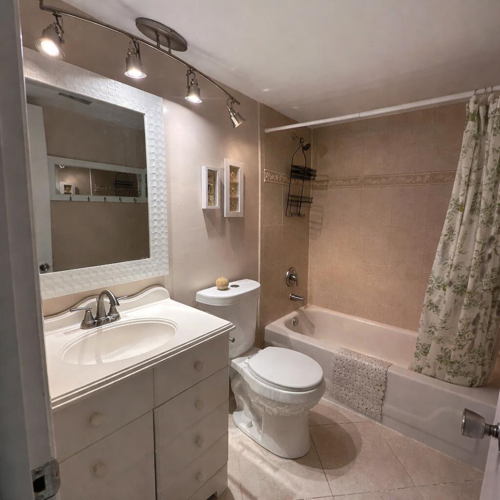 DEERFIELD BEACH GARDENS CONDO - Residential