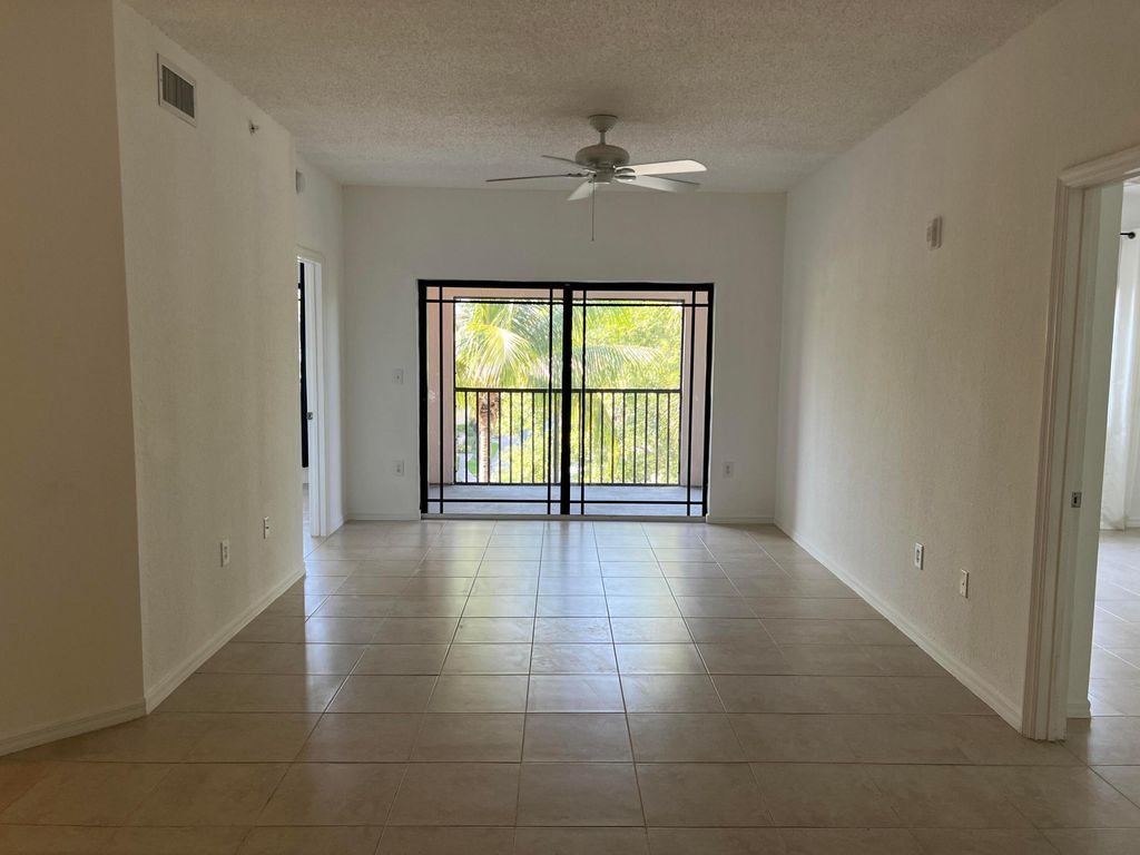 Photo of 2812 Grande Parkway #301, Palm Beach Gardens, FL 33410 (MLS # R10982303)