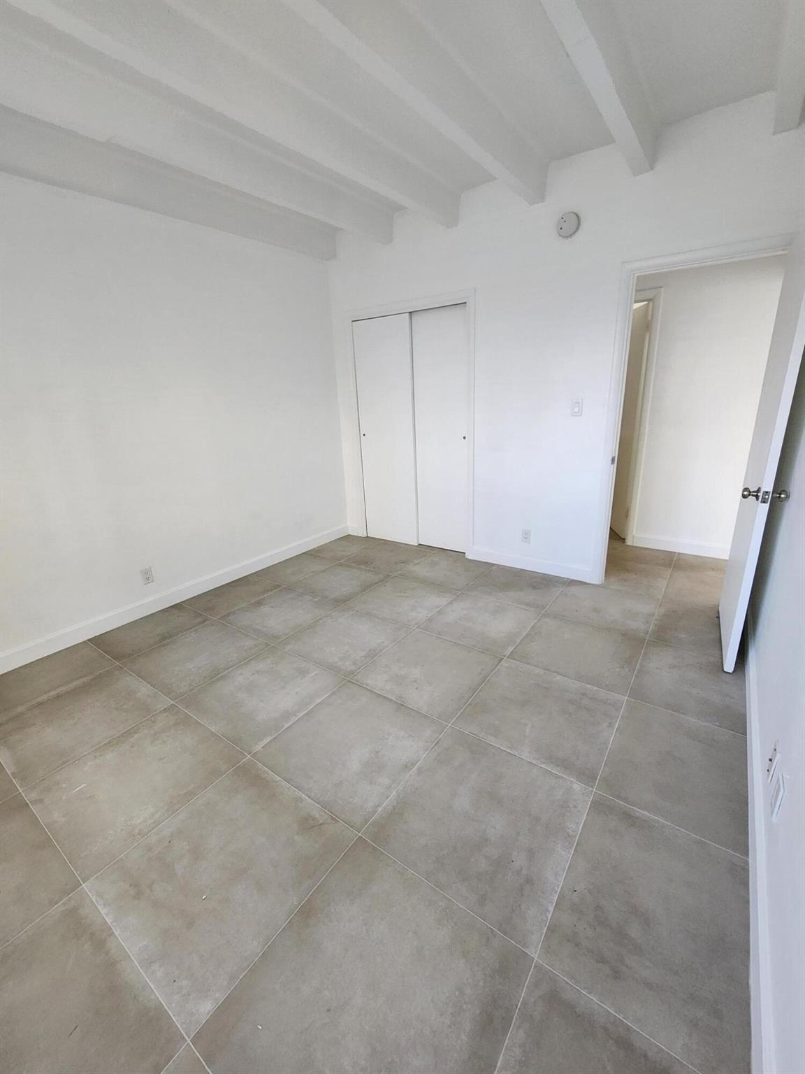 PALM BEACH SHORES - Residential Lease