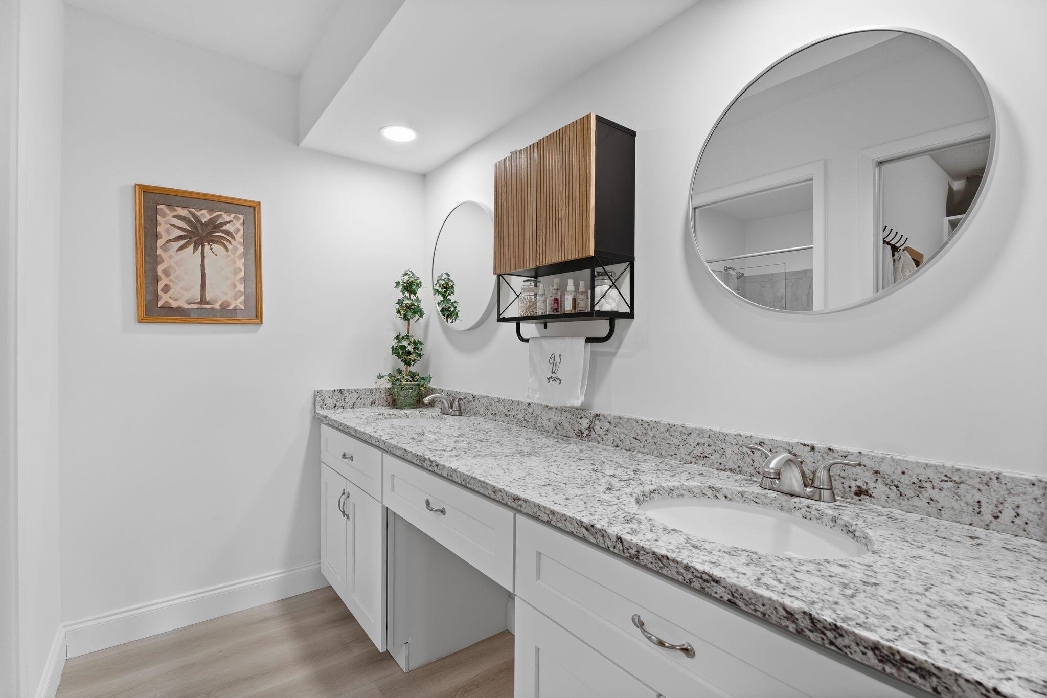 DUCKWOOD - Residential