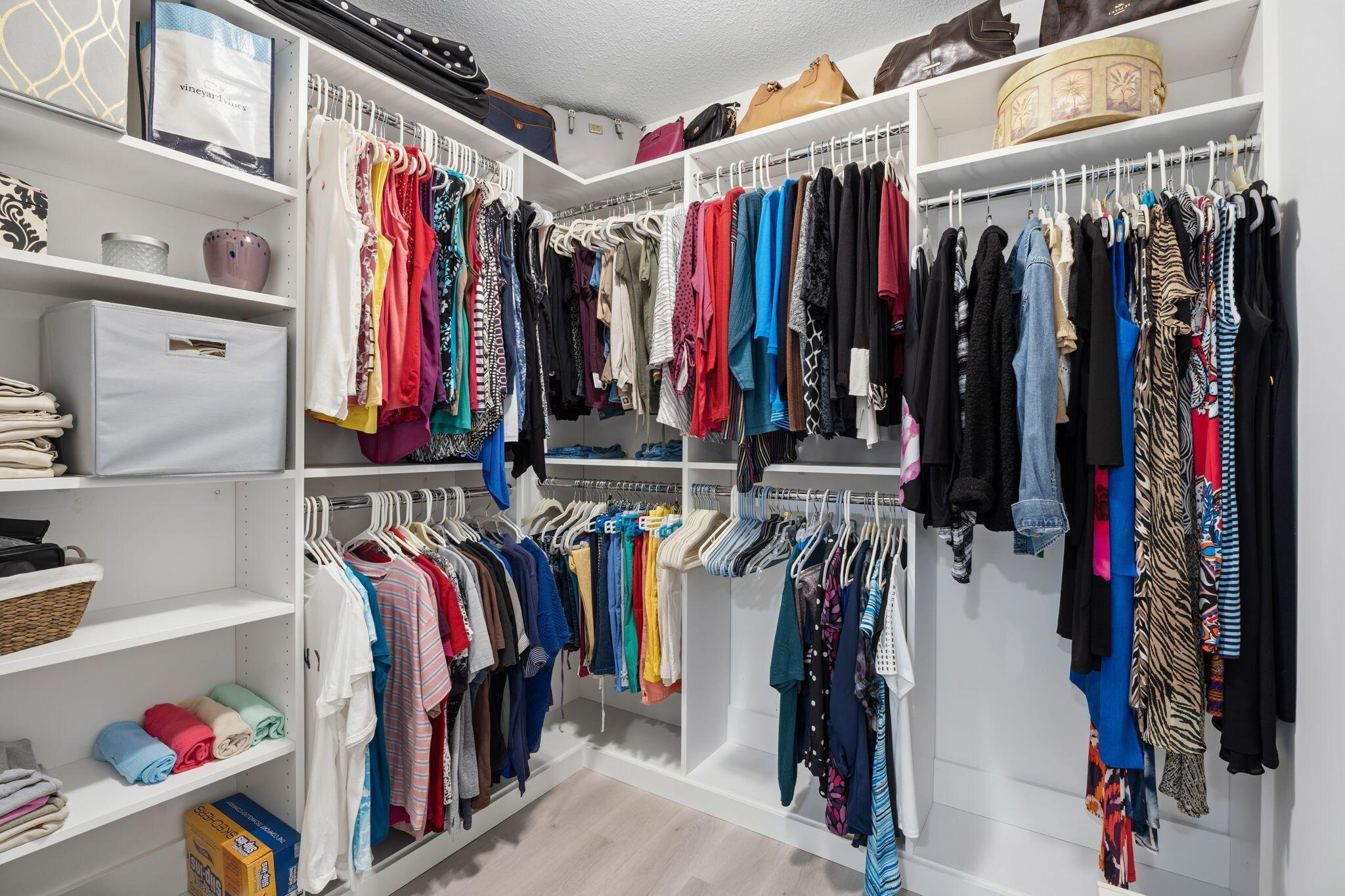 DUCKWOOD - Residential