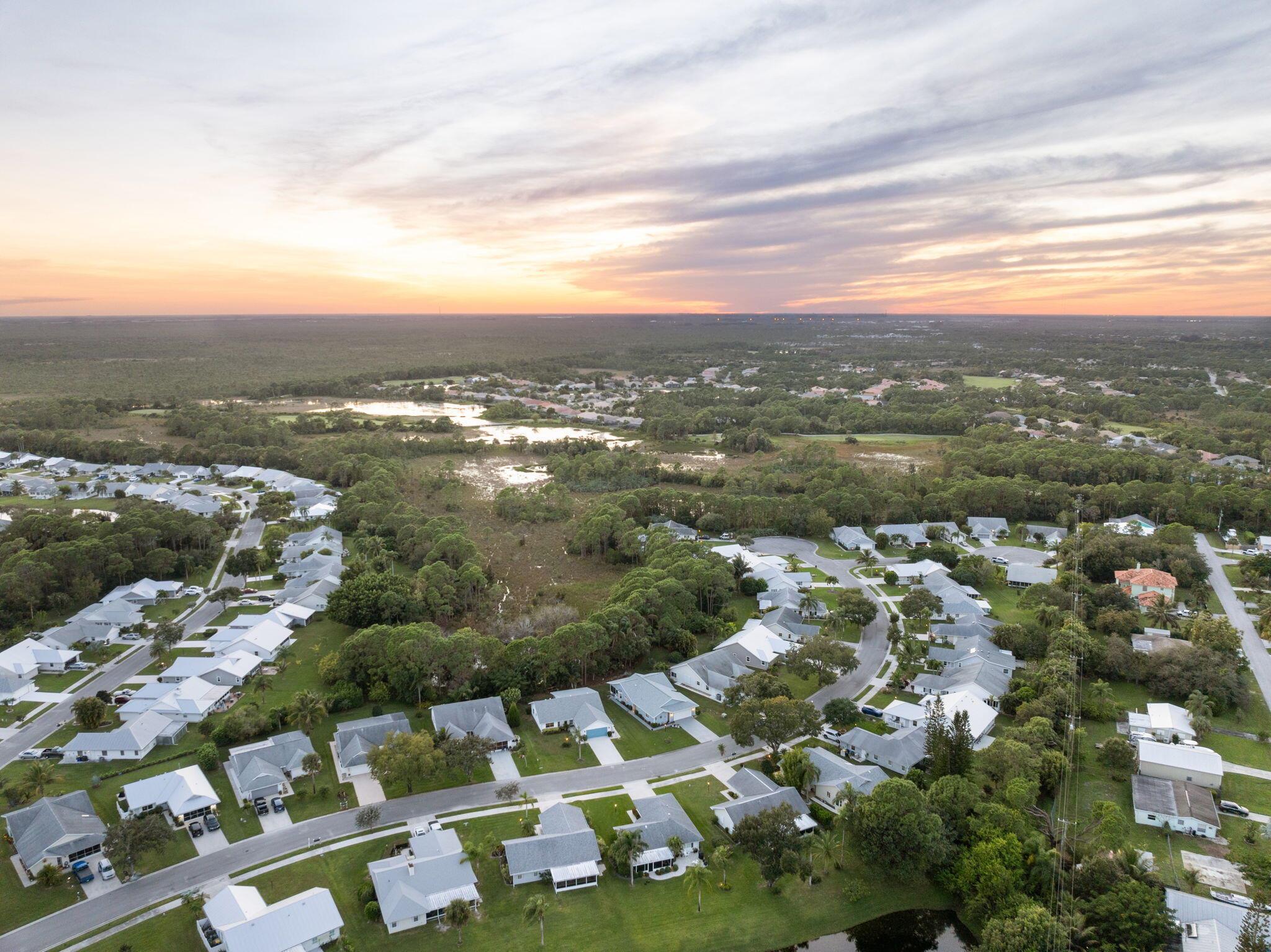 DUCKWOOD - Residential