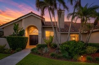 2156 AMESBURY Circle