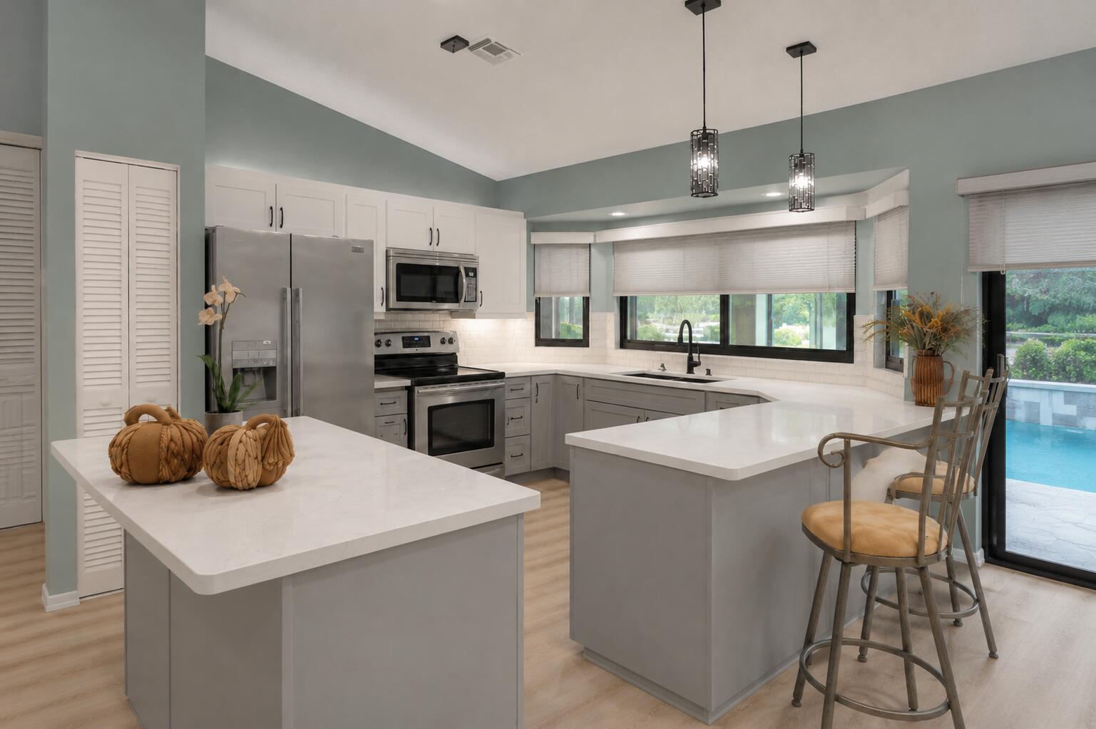 2156 AMESBURY Circle