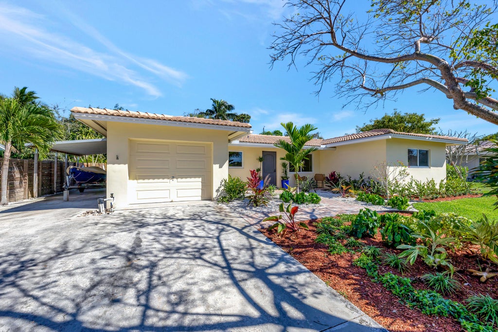 Photo of 210 NW 6th Avenue, Boca Raton, FL 33432 (MLS # R10963509)