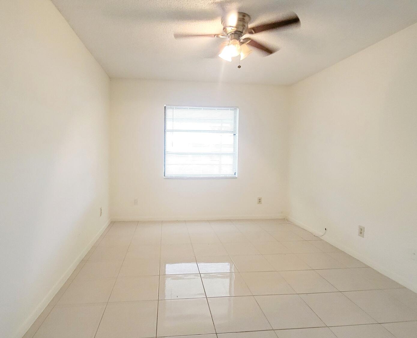 WOODSCAPE TOWNHOMES - Residential Lease