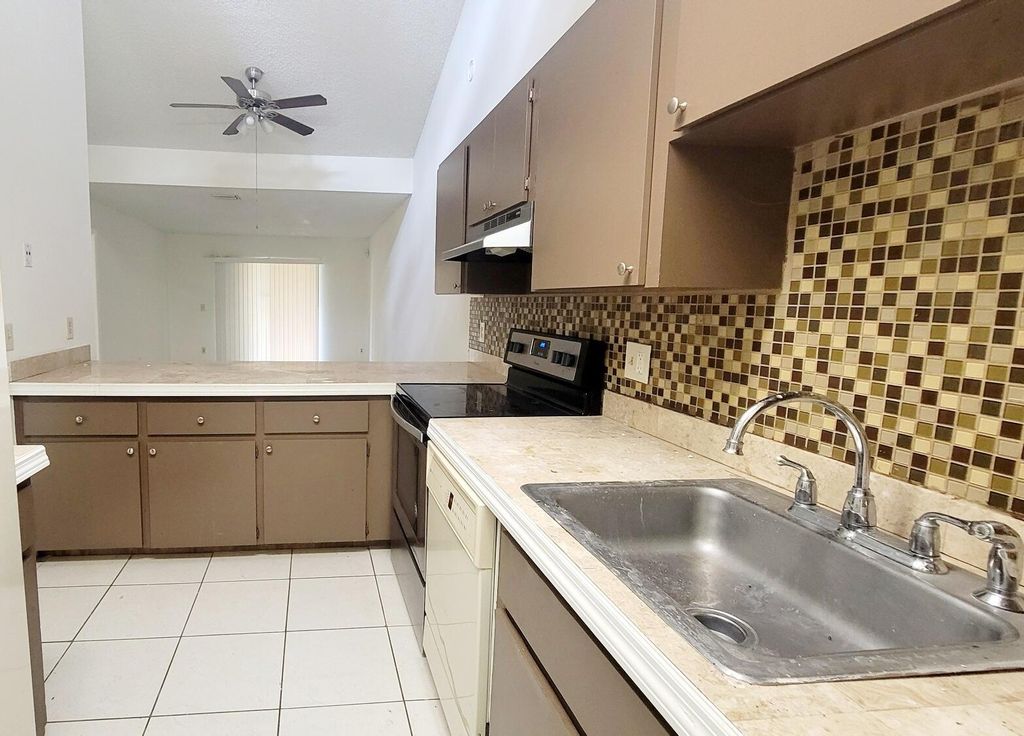 Photo of 3816 SW 69th Way #2-q, Miramar, FL 33023 (MLS # B26003633)