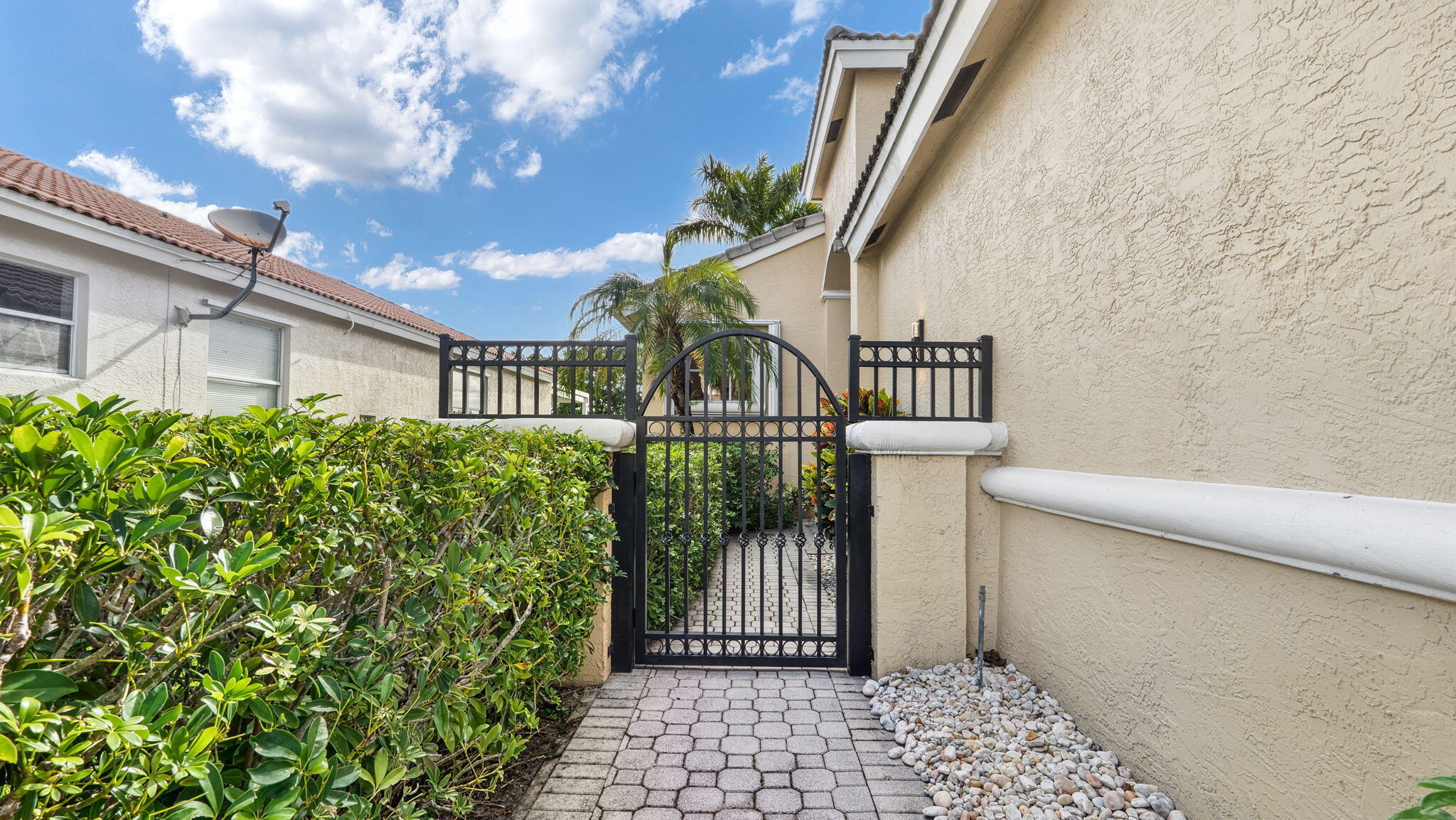 Properties | Stephanie Kaufman 18718 Sea Turtle Lane