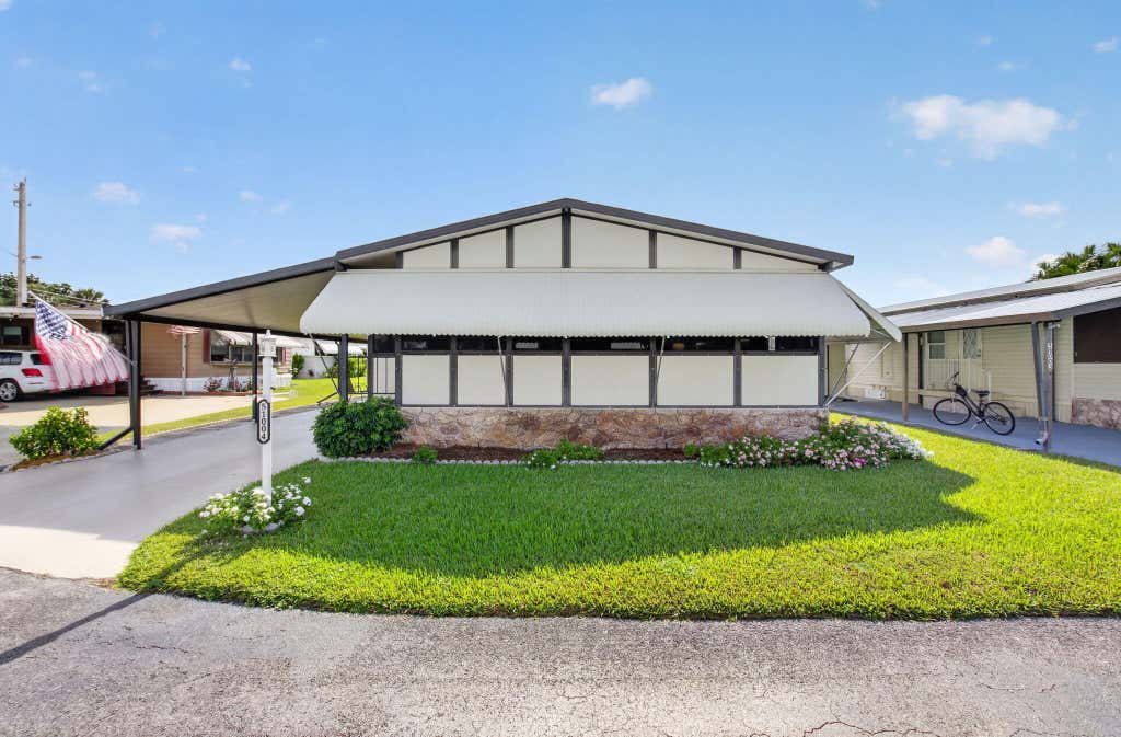 Photo of 51004 Galina Bay, Boynton Beach, FL 33436 (MLS # B26068551)