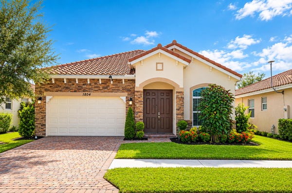 1804 BERKSHIRE CIR SW, VERO BEACH, FL 32968 - Image d924b5e693e6164da5f96aebdbc82fff/3071327335