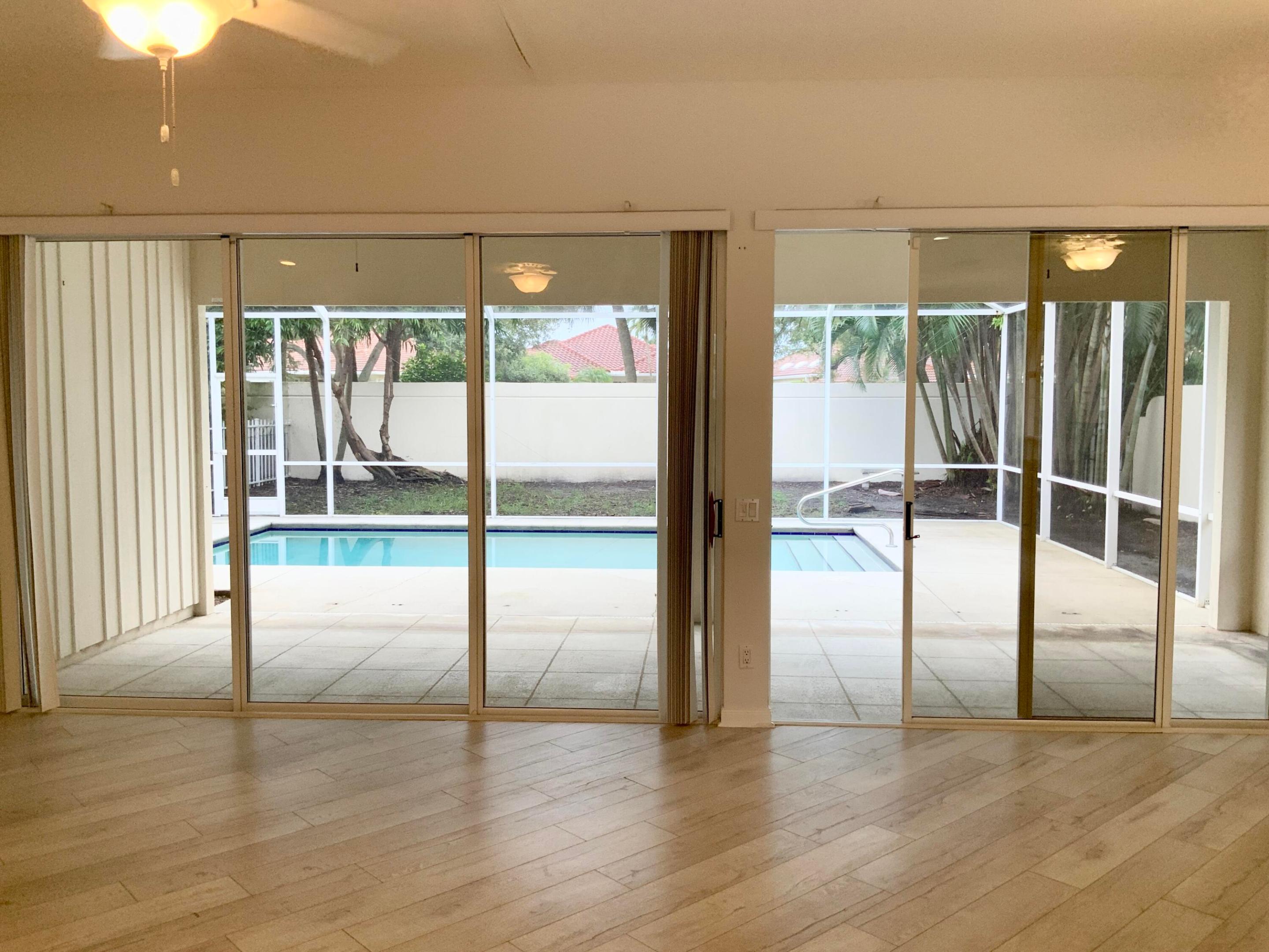 OAKS OAKS EAST 1 - Residential