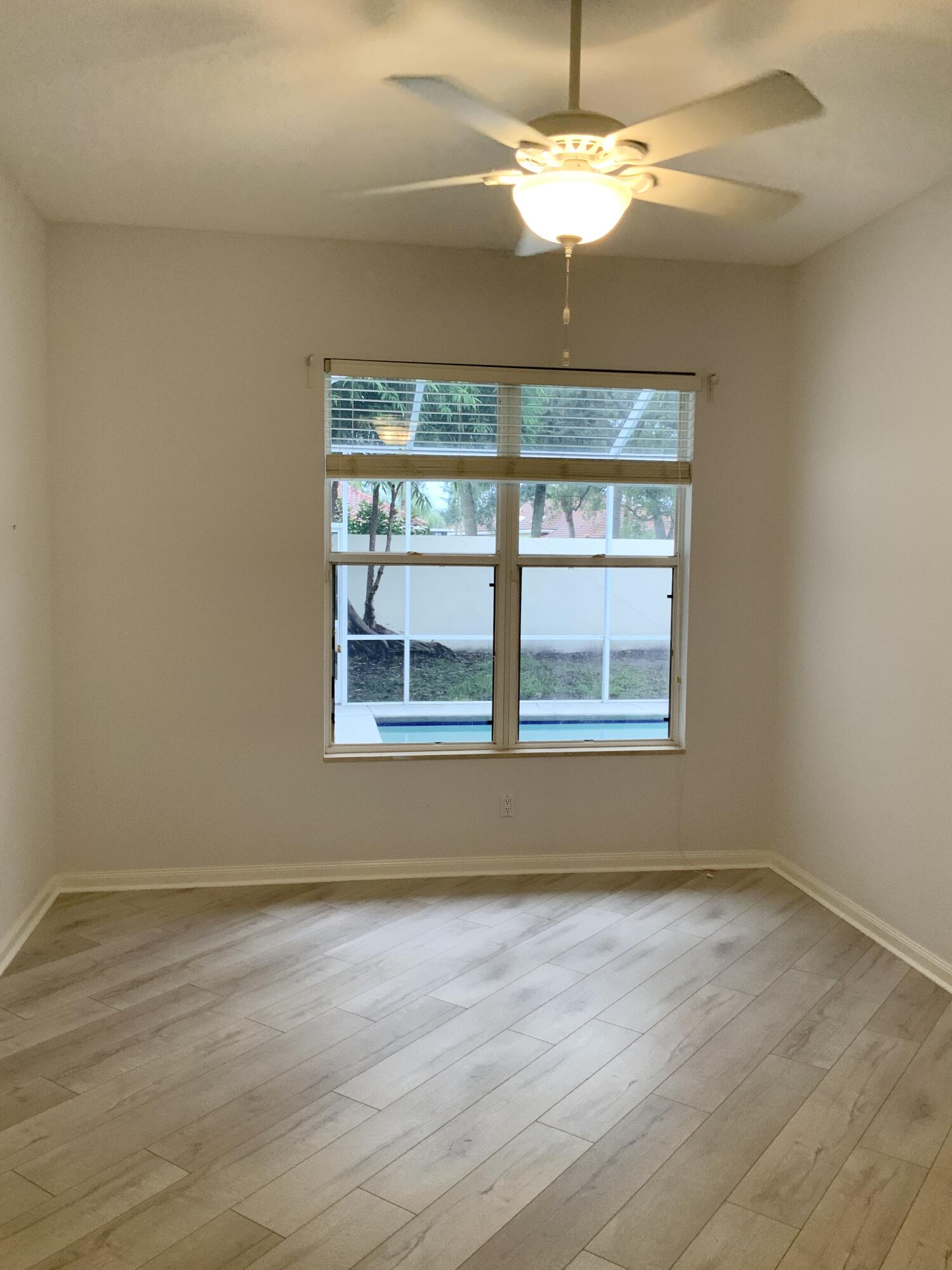 OAKS OAKS EAST 1 - Residential