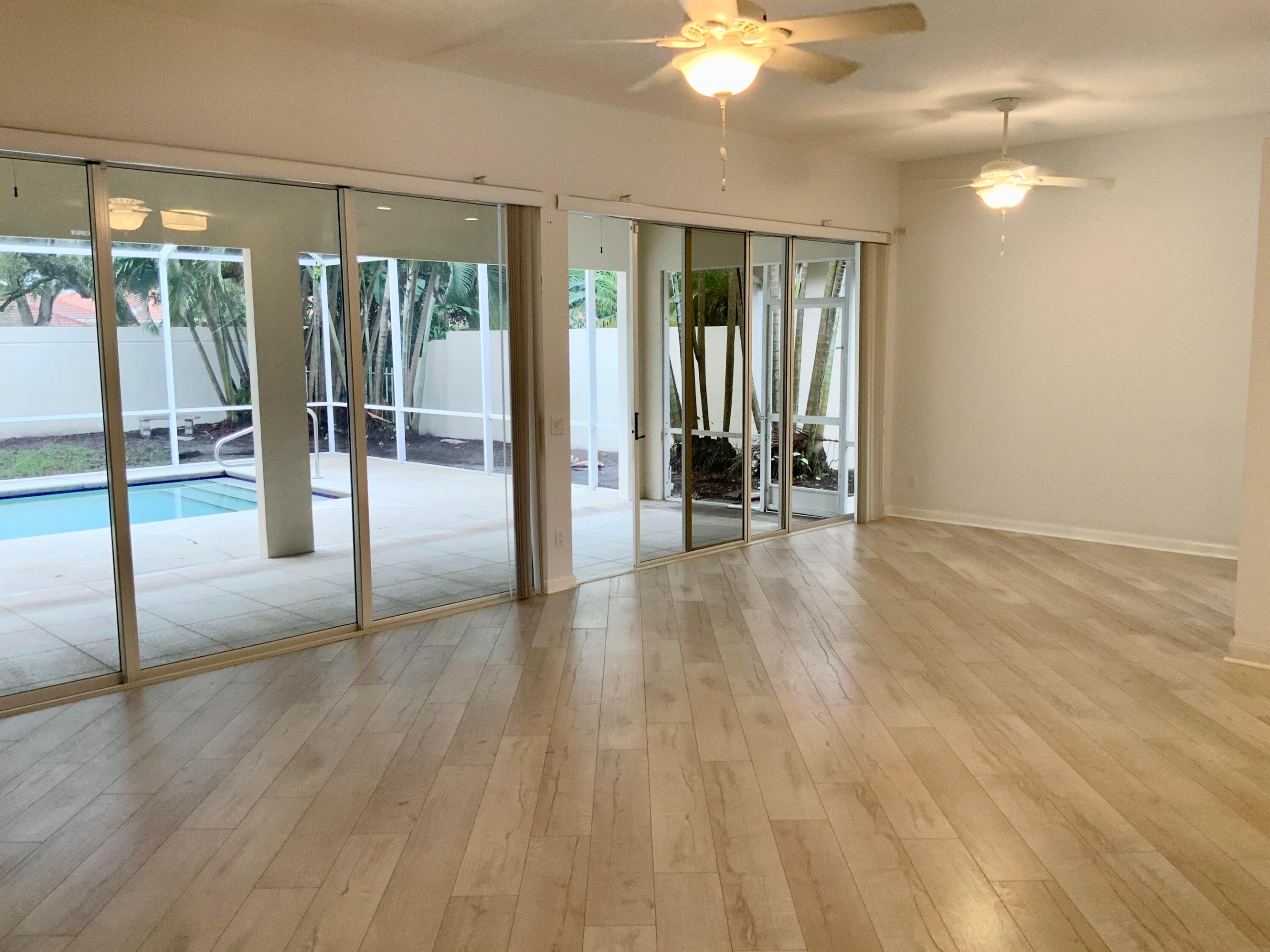 OAKS OAKS EAST 1 - Residential