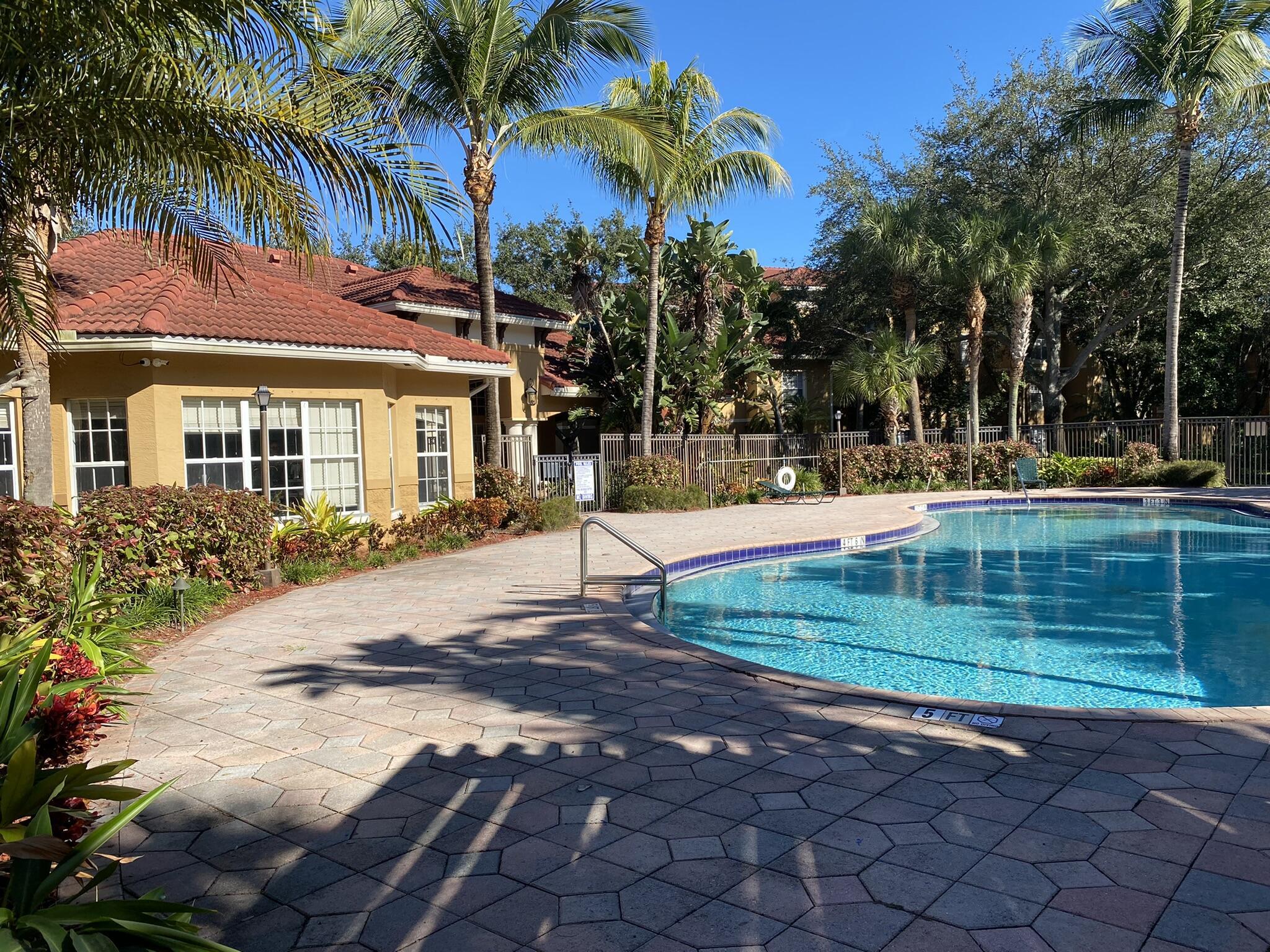 CONDOS AT COURTNEY PARK - Residential