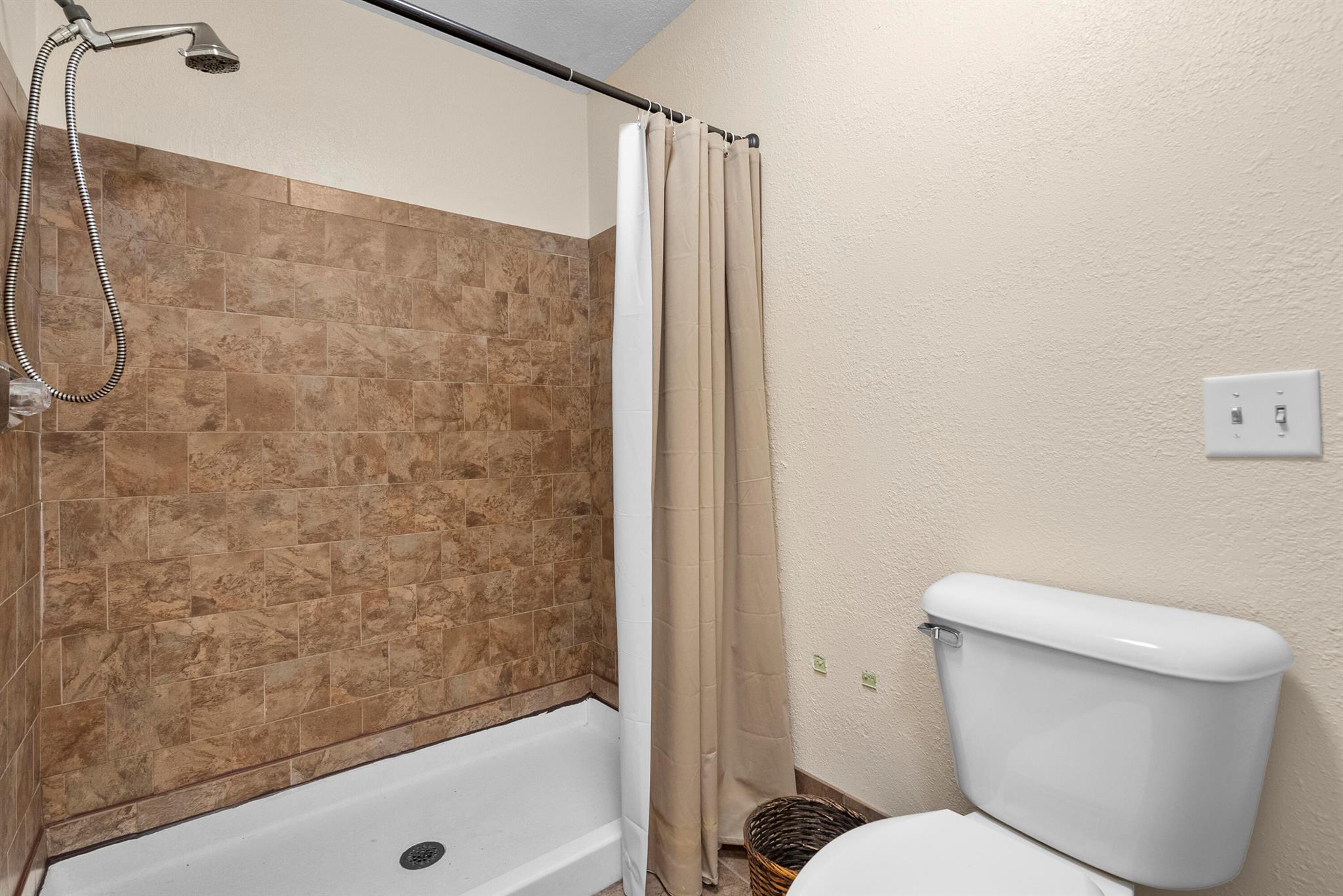 TARPON BAY VILLAS - Residential