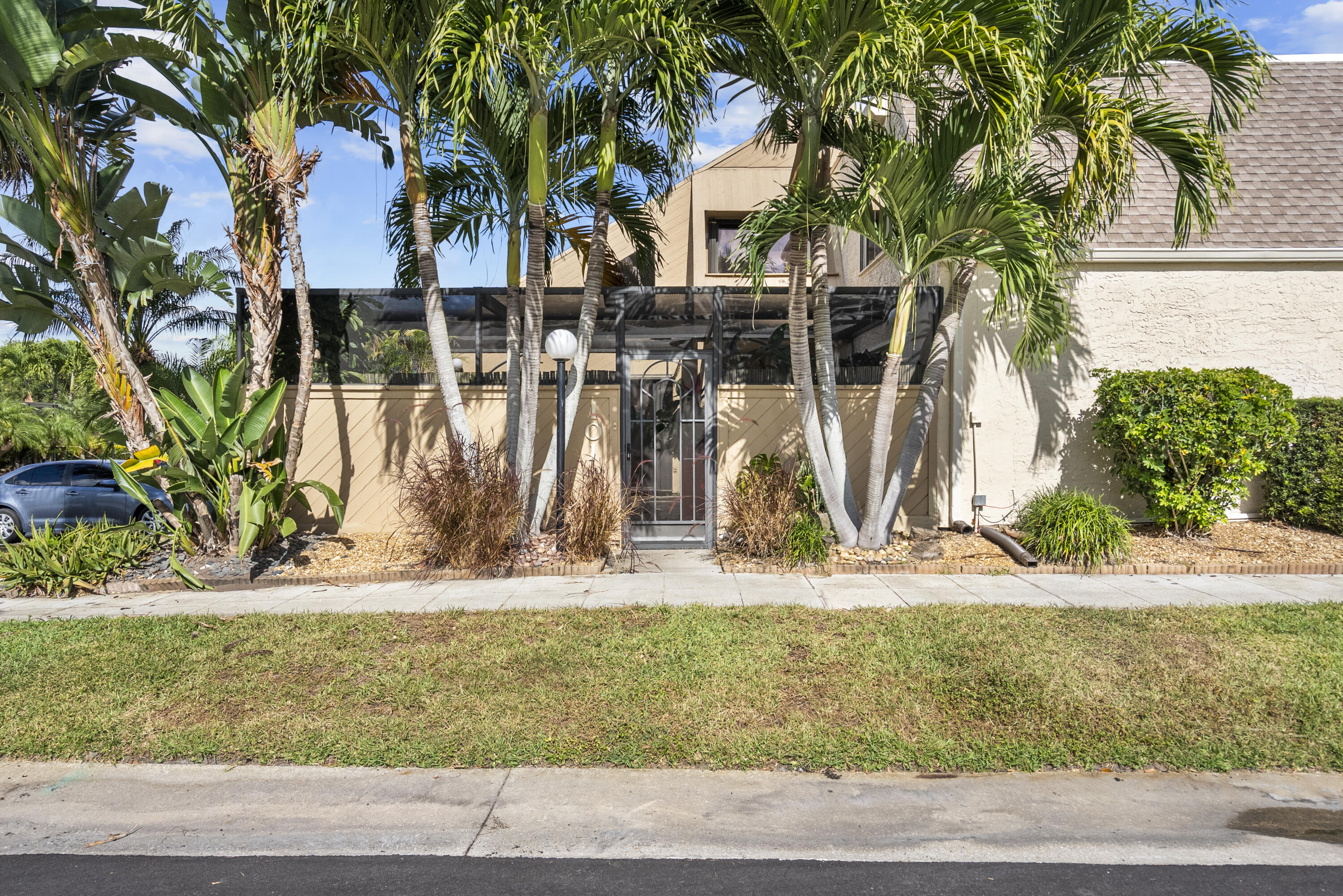 TARPON BAY VILLAS - Residential