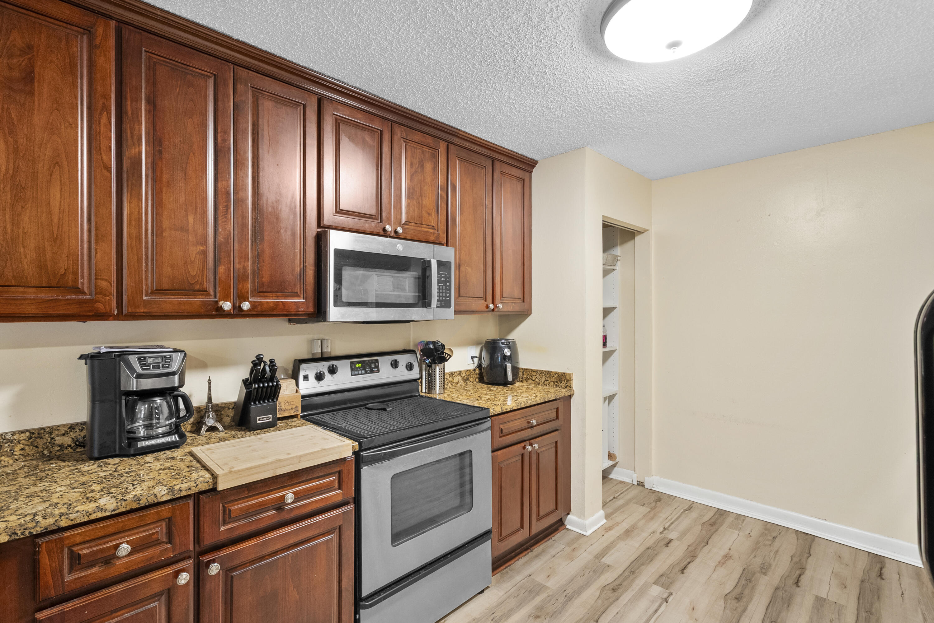 TARPON BAY VILLAS - Residential