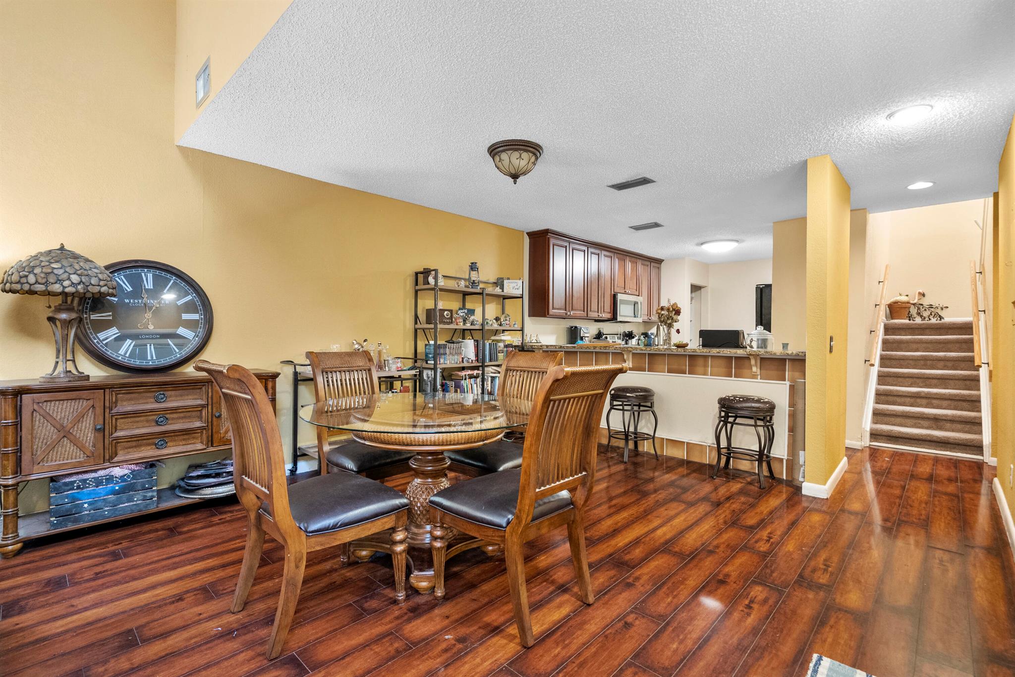 TARPON BAY VILLAS - Residential