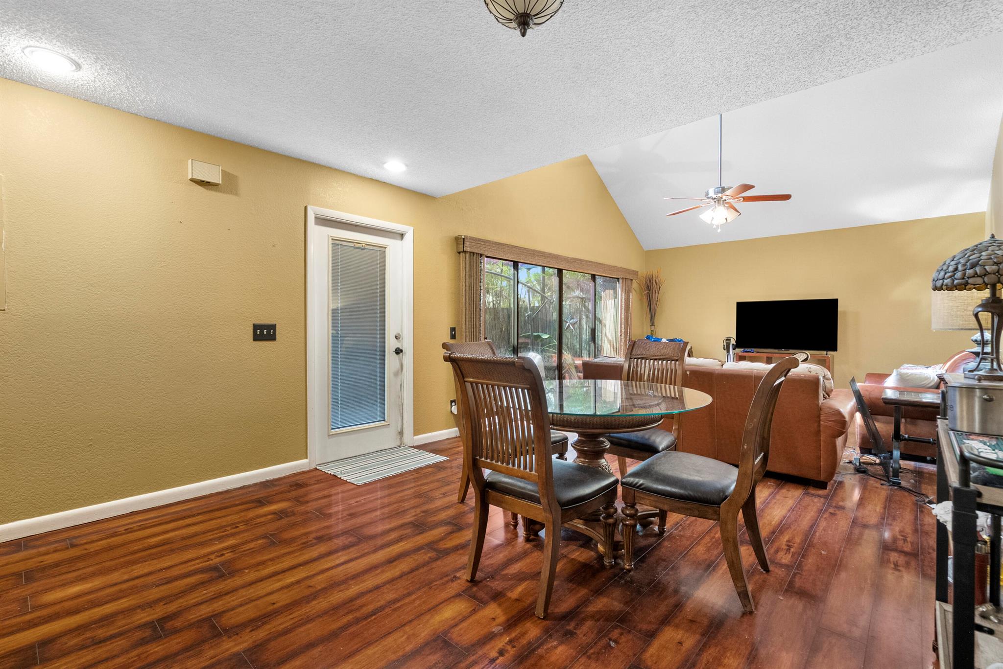 TARPON BAY VILLAS - Residential