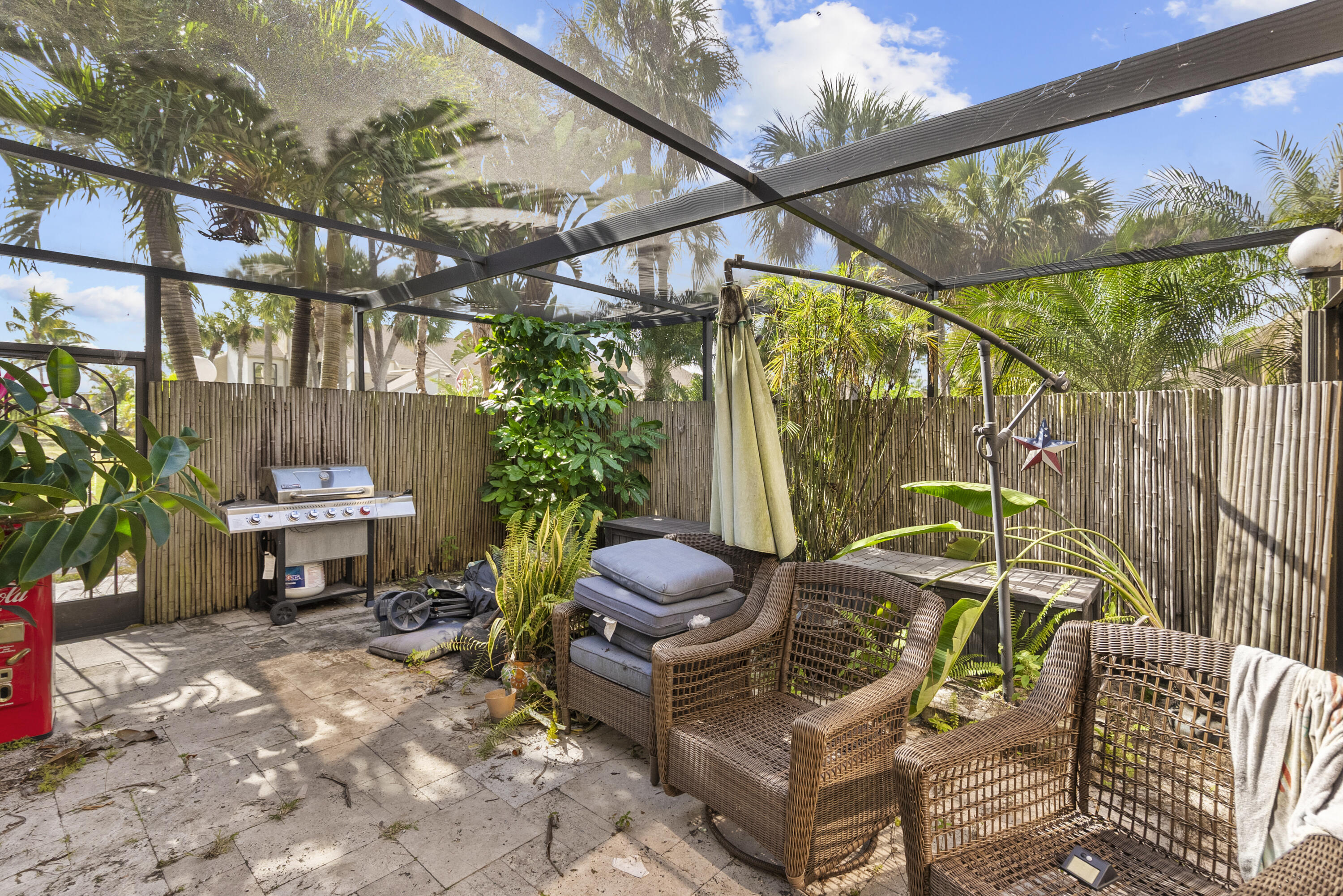 TARPON BAY VILLAS - Residential