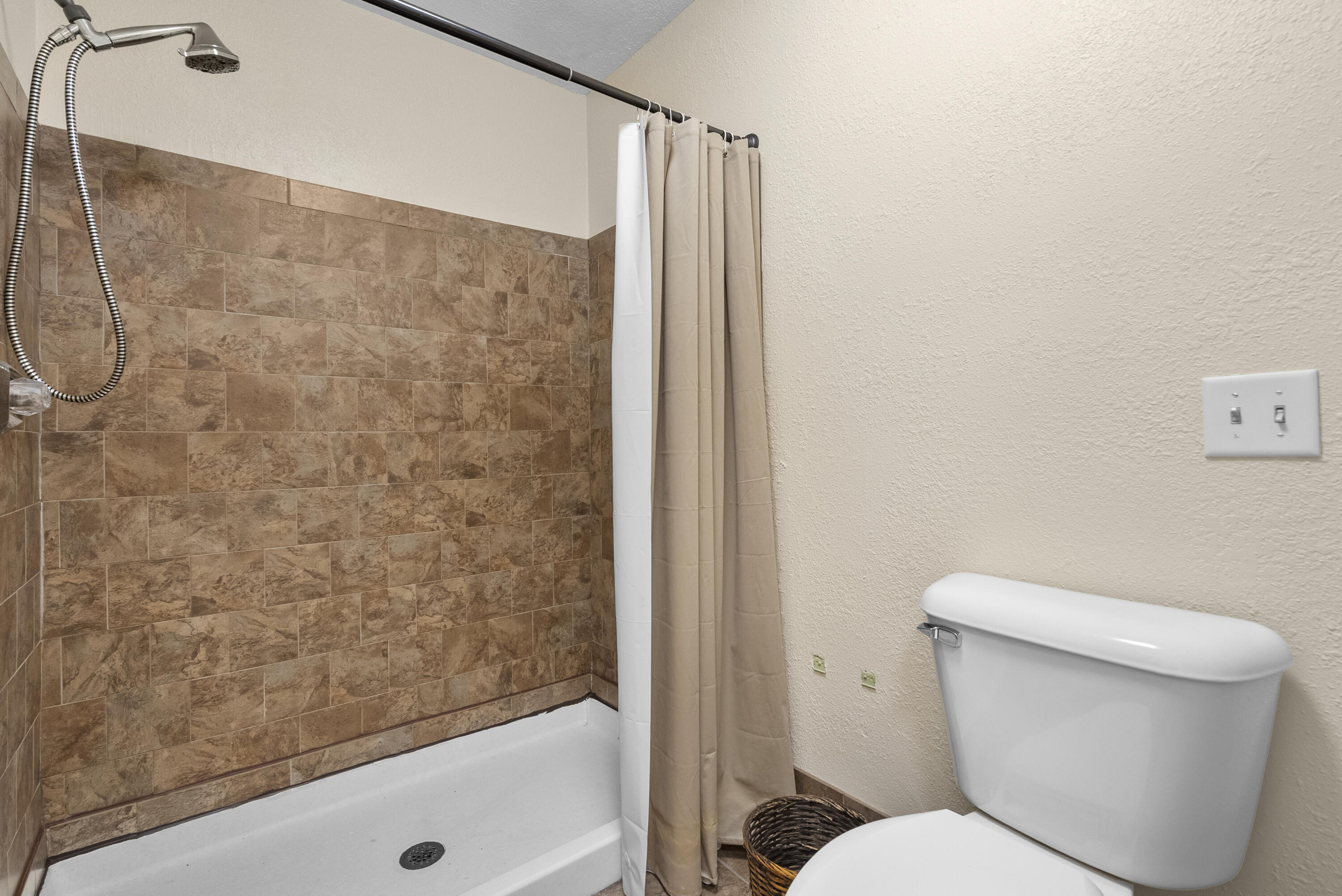 TARPON BAY VILLAS - Residential