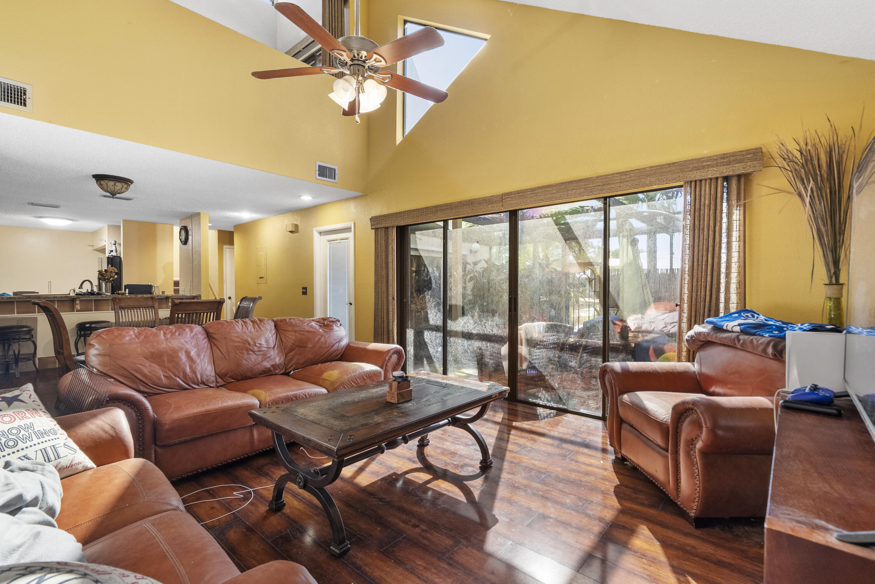 TARPON BAY VILLAS - Residential