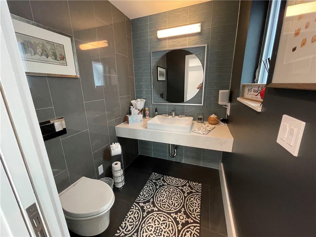 VICTORIA PARK CORR AME - Residential