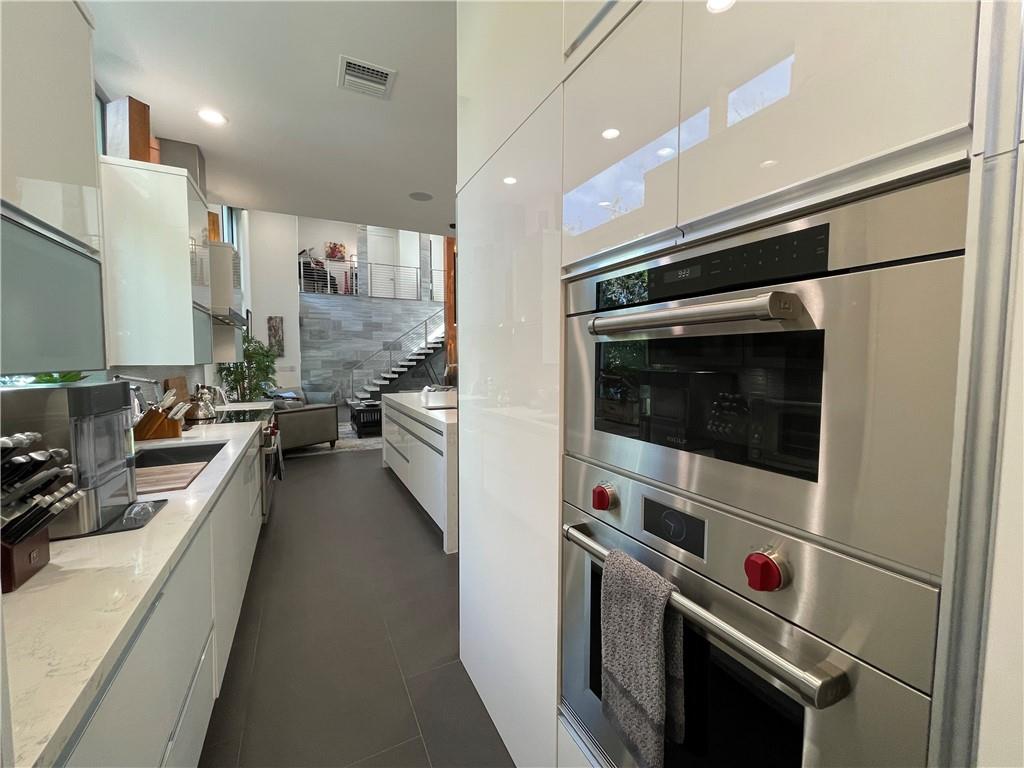 VICTORIA PARK CORR AME - Residential