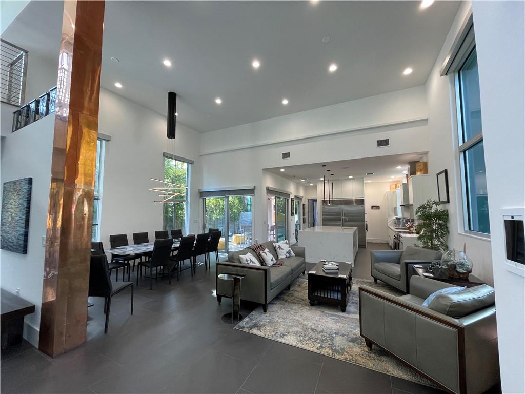 VICTORIA PARK CORR AME - Residential