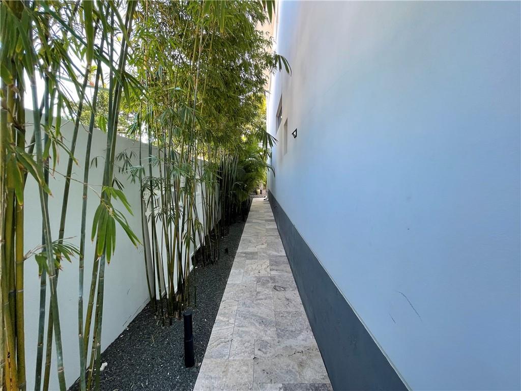 VICTORIA PARK CORR AME - Residential