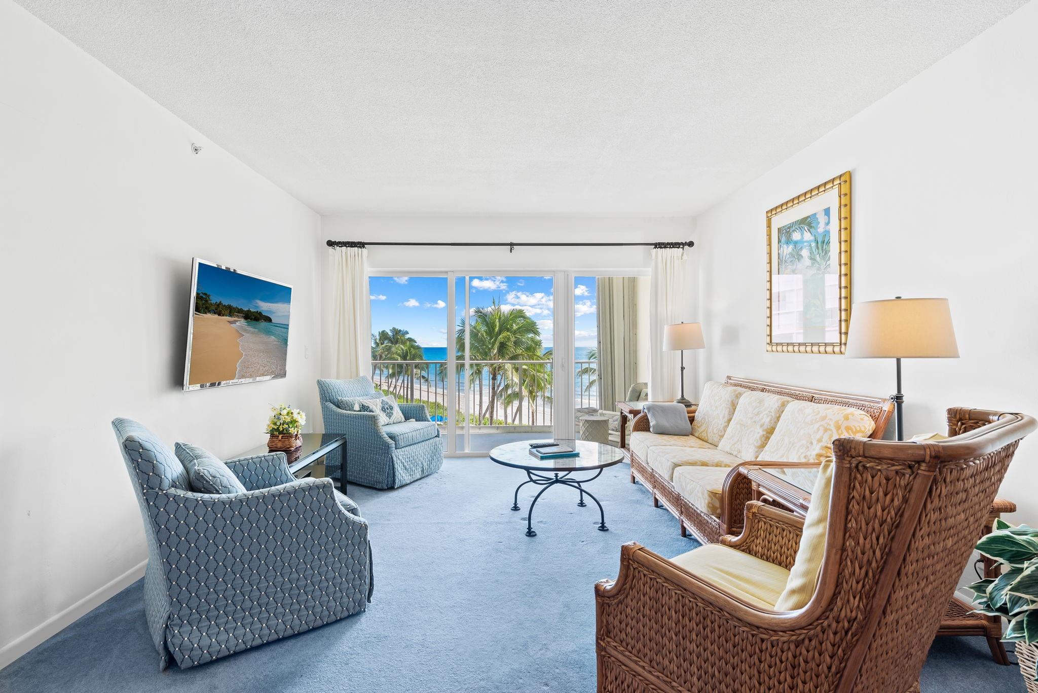 PENTHOUSE TOWERS CONDO - Residential Lease