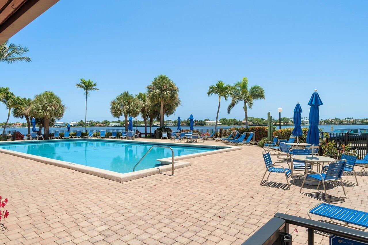 HALF MOON BAY CONDO - Residential
